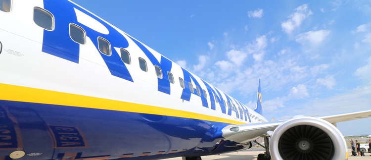 Noticia de Almera 24h: Tras la denuncia de FACUA, Consumo abre una investigacin a Ryanair por publicidad engaosa
