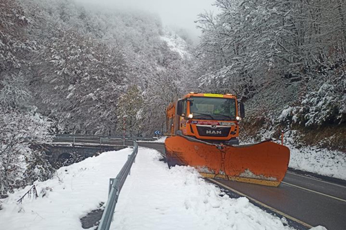 El Ministerio de Transportes, Movilidad y Agenda Urbana dispone 847 mquinas quitanieves y 156.525 toneladas de fundentes para hacer frente a las nevadas en Aragn, Asturias, Cantabria, Castilla y Len, Catalua y La Rioja