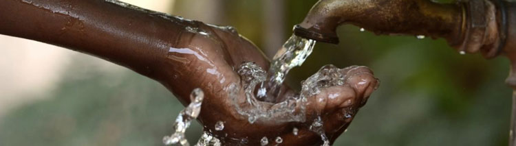 Uno de cada cuatro centros de atencin de la salud carece de servicios bsicos de agua, segn UNICEF y la OMS