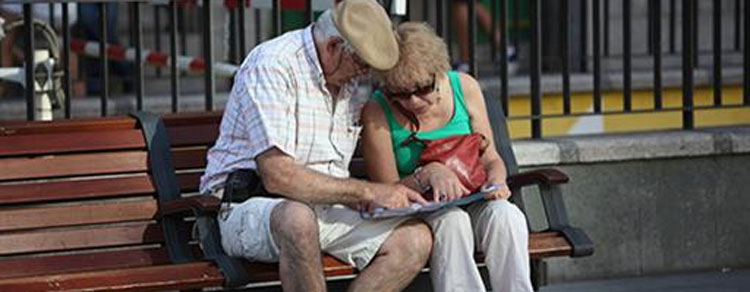 Noticia de Almera 24h: La Seguridad Social abona este mes la nmina de pensiones y la paga extraordinaria