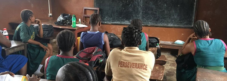 Noticia de Almera 24h: Sierra Leona: Recurso judicial contra la prohibicin del gobierno de que las nias embarazadas asistan a la escuela