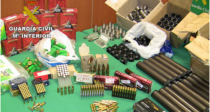 Noticia de Almera 24h: Desarticulada una organizacin que suministraba armas de fuego a los narcos del Campo de Gibraltar